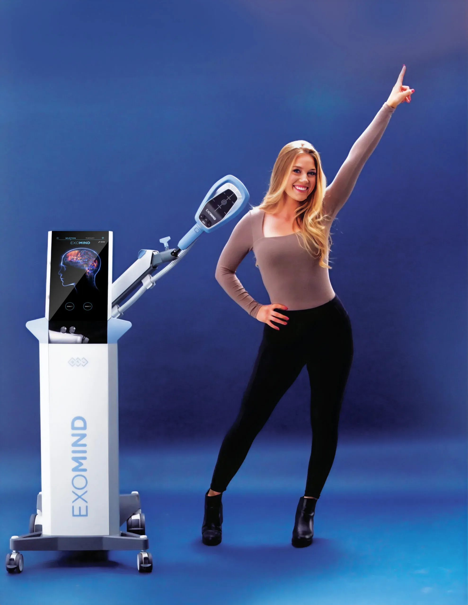 Exomind PIC Female Model5 0150 ENUS100 scaled